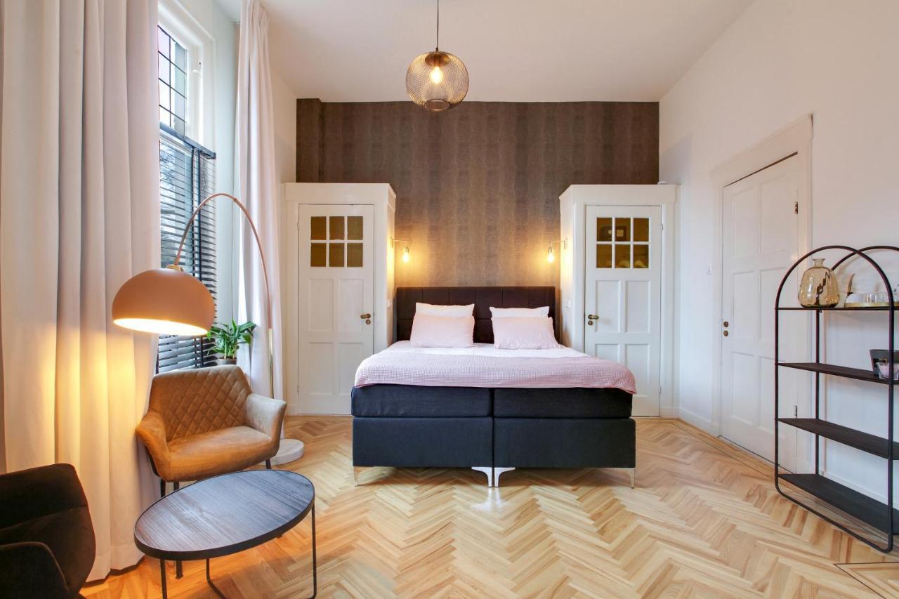 Romantische Stad Suite "Alora", Met Prive Parkeerplaats Alkmaar Exterior foto